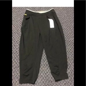 Lole Women's Myrtle Yoga PalatesCapris Black Small